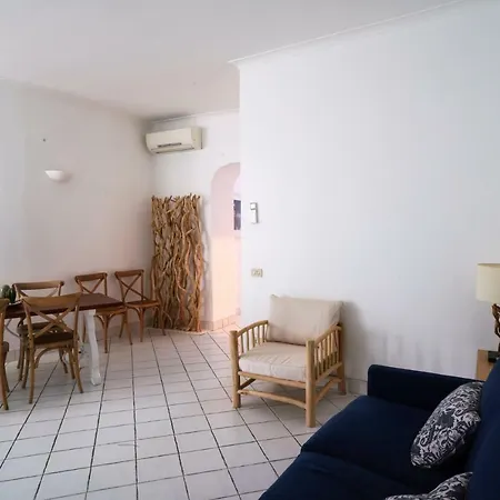 Apartamento Regina Di - Casa Plinio - *