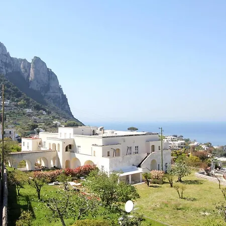 Regina Di - Casa Plinio - Apartamento *