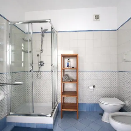 Apartamento Regina Di - Casa Plinio - *