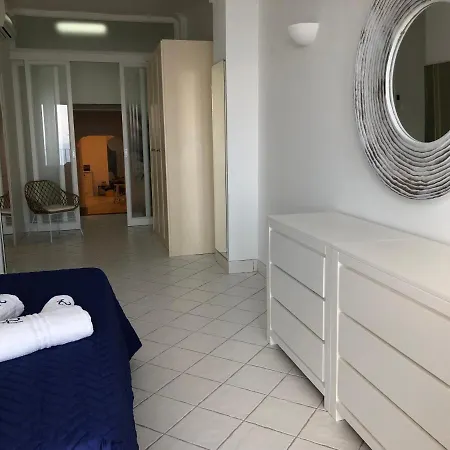 Regina Di - Casa Plinio - Capri